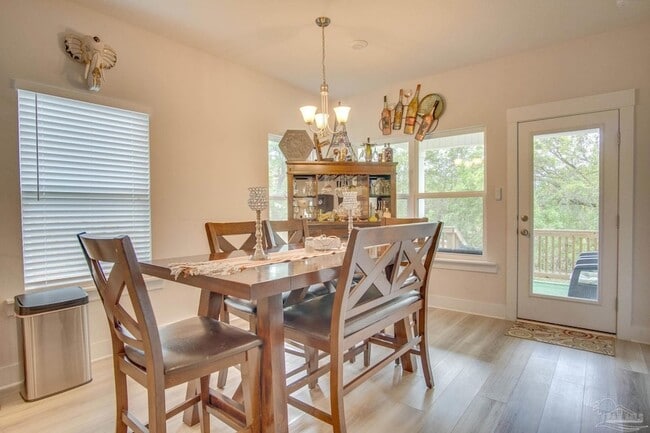 Building Photo - 229 Camellia Dr