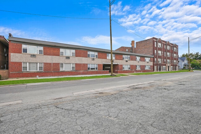 Primary Photo - 6606 Windsor Ave
