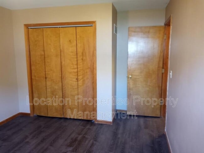 Building Photo - 906 Christie Ct