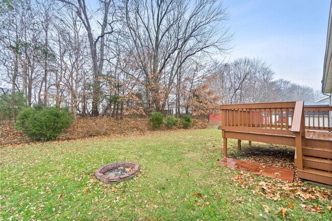 Building Photo - 941 Crabapple Ln
