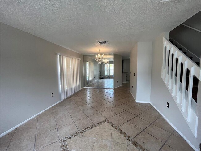 Building Photo - 820 Stone Chapel Ct