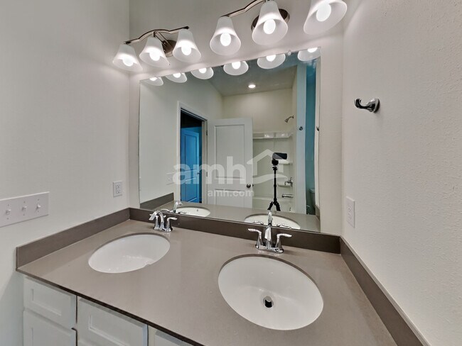 Building Photo - 3113 Artemisia Ln