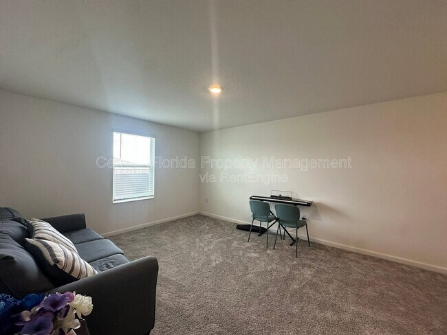 Building Photo - 373 Pineywoods St