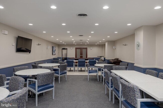 Building Photo - 5500 Holmes Run Pkwy