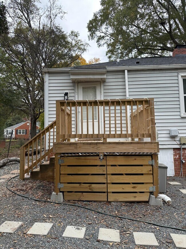 Building Photo - 1400 Richmond Pl