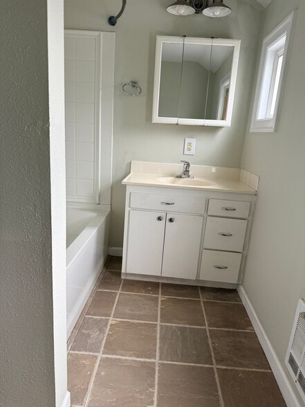 Building Photo - 2115 Wetmore Ave