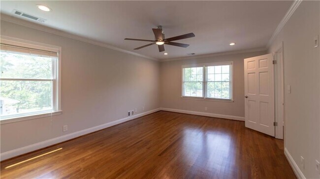 Building Photo - 3935 Briaridge Cir