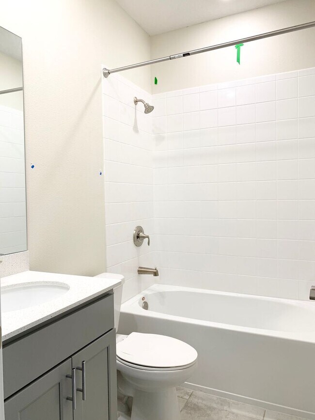 Building Photo - Awesome Townhome for rent