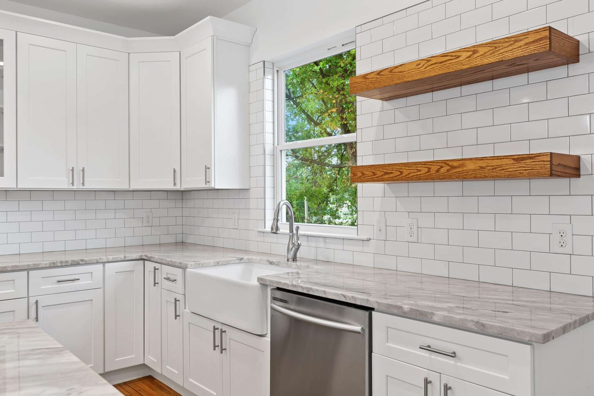 Building Photo - 2006 E 14th St