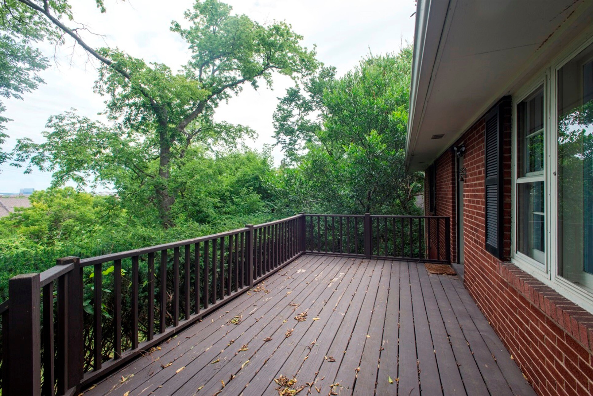 Front Porch - 1803 Ashwood Ave