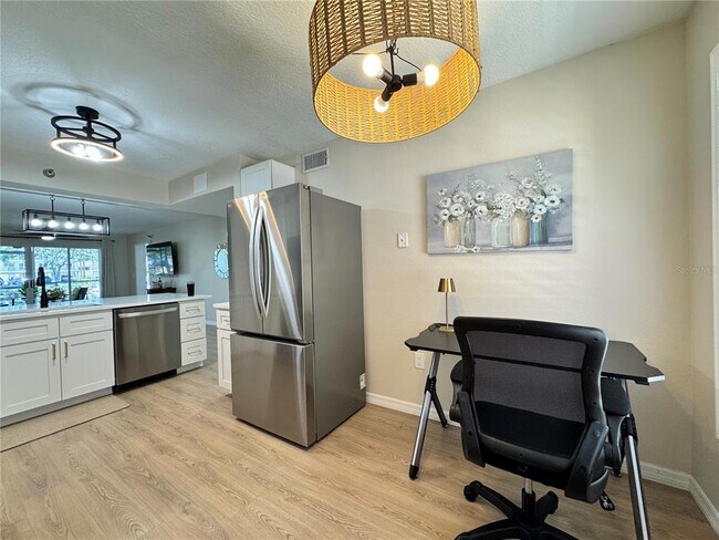 Building Photo - 4110 Ironwood Cir
