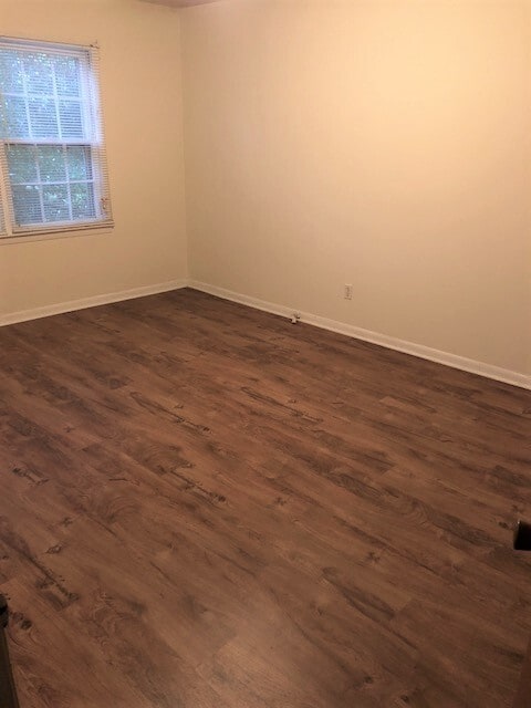 Building Photo - 108 N Edgewood Dr