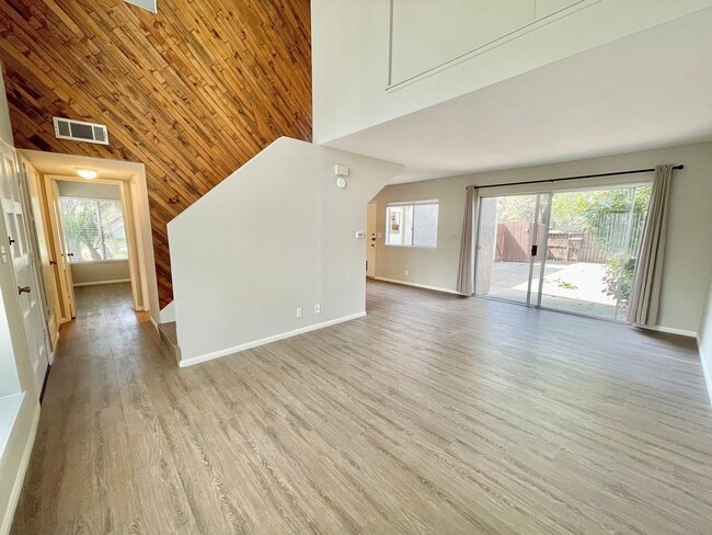 Building Photo - Ventura | Todd Ranch Townhome | 3 Bedroom + 2 Bathroom