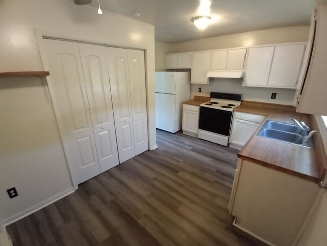 Building Photo - 4518/4520 Indiana Ave