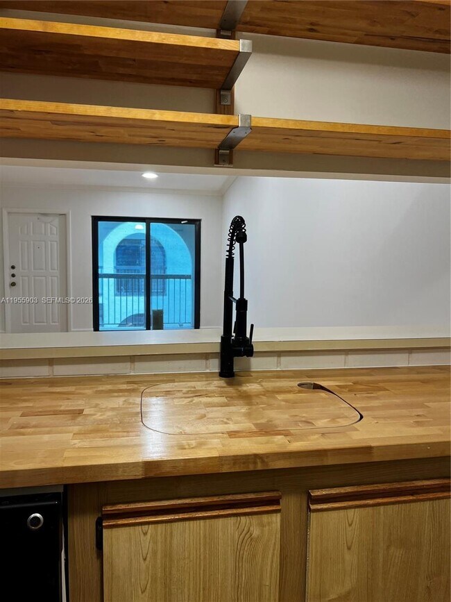 Building Photo - 18246 Mediterranean Blvd