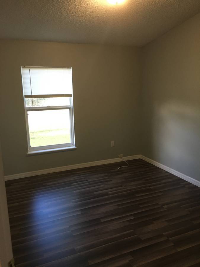 Building Photo - 15937 Wilkinson Dr