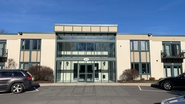 Primary Photo - 25 Alpine St