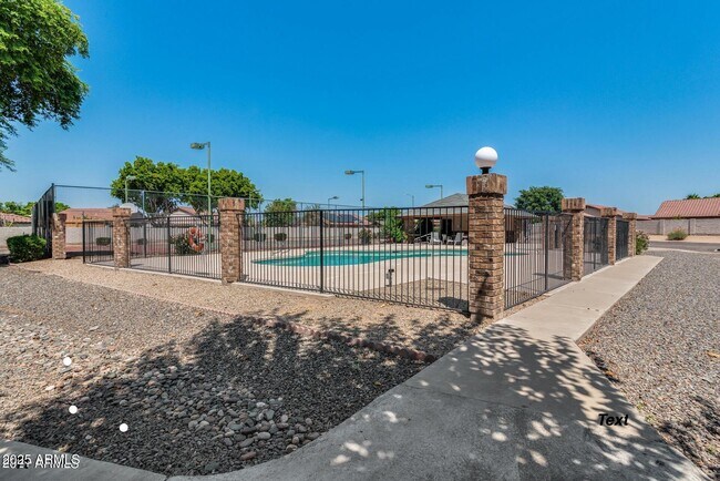 Building Photo - 6611 W Kingston Ln