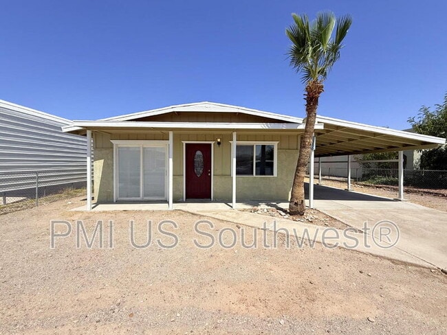 Primary Photo - 1386 Lakeside Dr