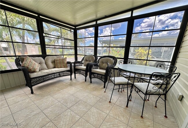 Building Photo - 3165 Bunny Run Dr