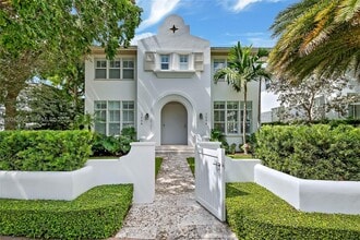 Building Photo - 3406 Ponce de Leon Blvd