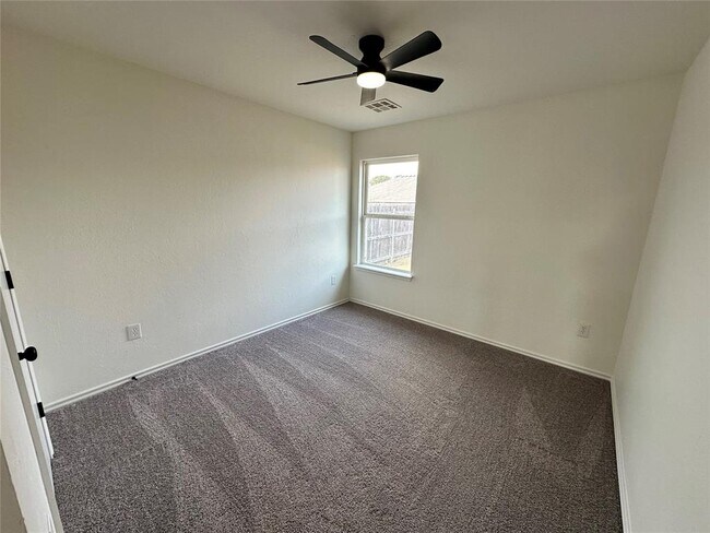 Building Photo - 4613 SE 78th St