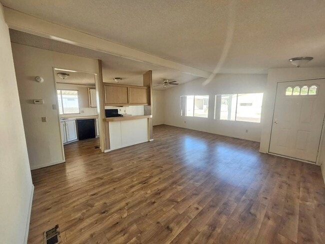 Building Photo - 3589 W Wells Rd