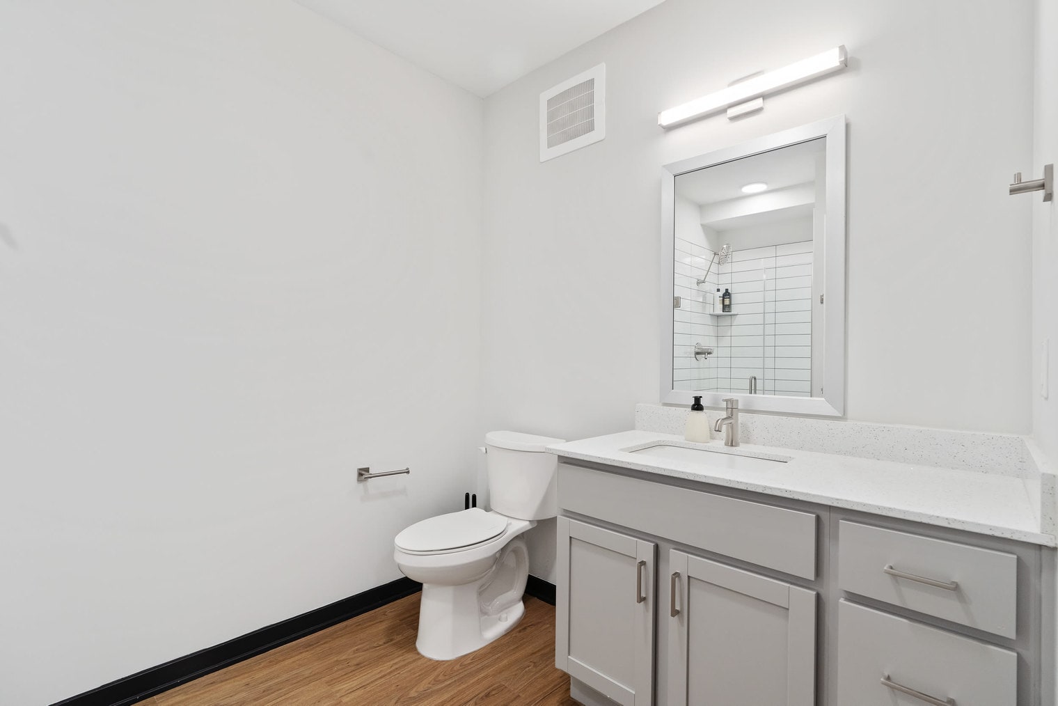 Building Photo - 423 E Michigan St