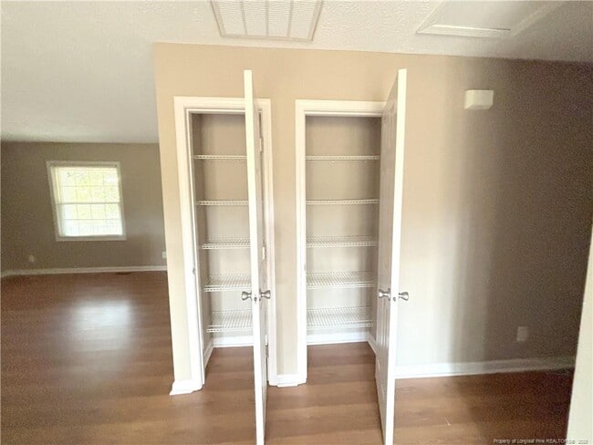 Building Photo - 229 Lansdowne Rd