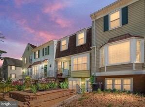 Building Photo - 1468 Lowell Ct