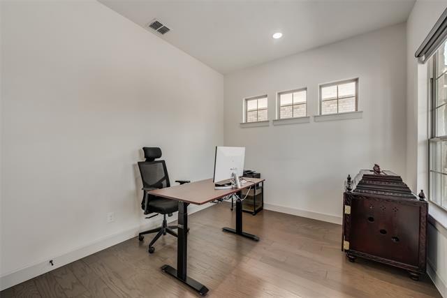Building Photo - 13001 Cabana Dr