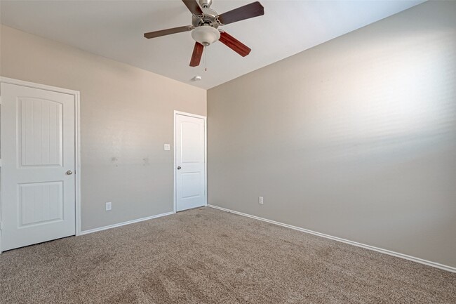 Building Photo - 8402 Coral Cove Pass Ln