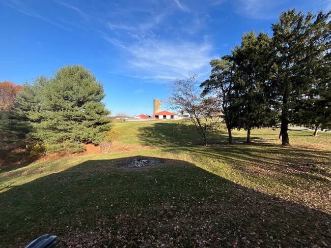 Building Photo - Charming 4-Bedroom, 2-Bath Ranch Home in L...