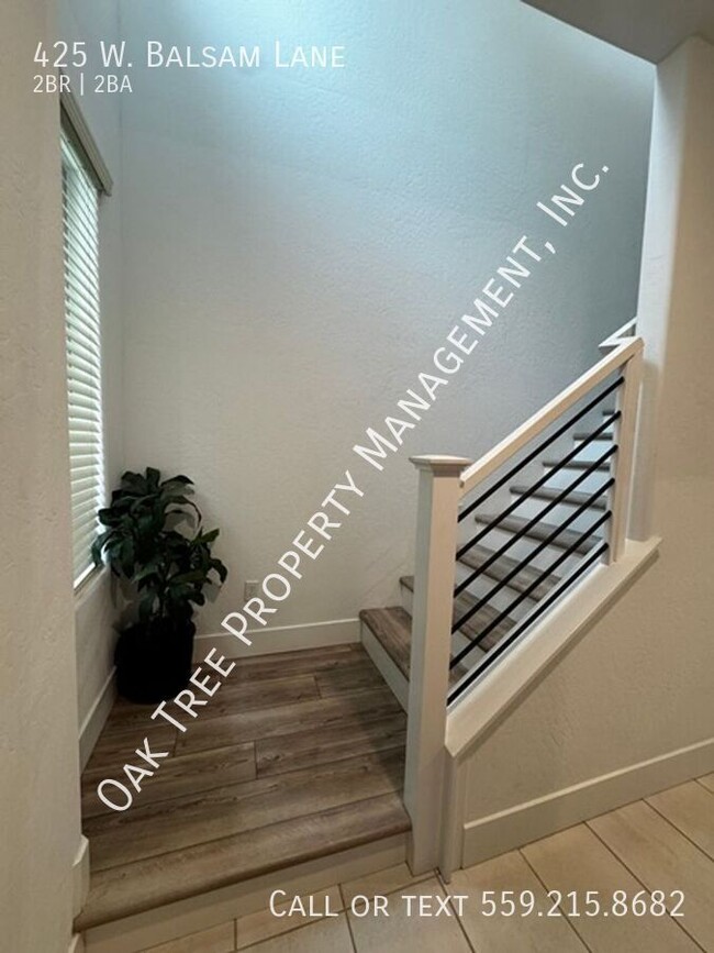 Building Photo - 425 W Balsam Ln