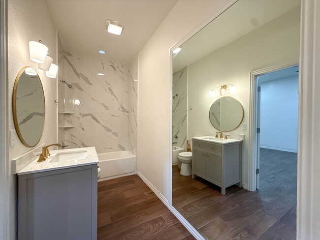 Building Photo - 3128 Rosco Dr