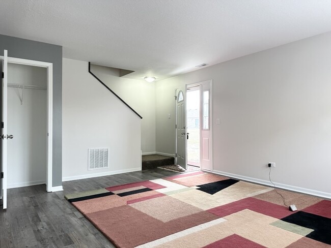 Building Photo - 1227 Leon Way