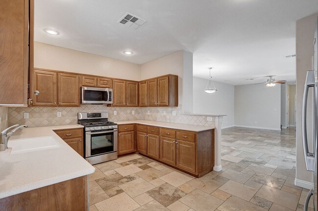 Building Photo - Beautiful 2story house with strip views