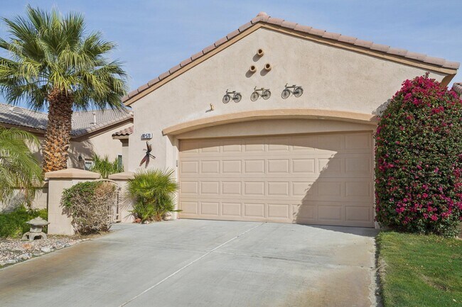 Building Photo - 80570 Hoylake Dr