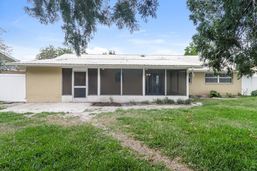 Building Photo - 31213 Lancewood Dr