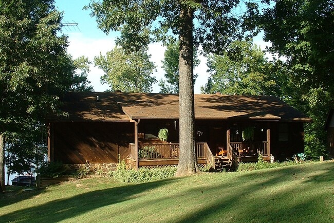 Building Photo - 75 Forest Glenn Dr
