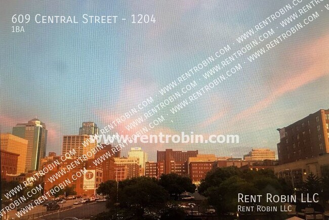 Building Photo - 609 Central St