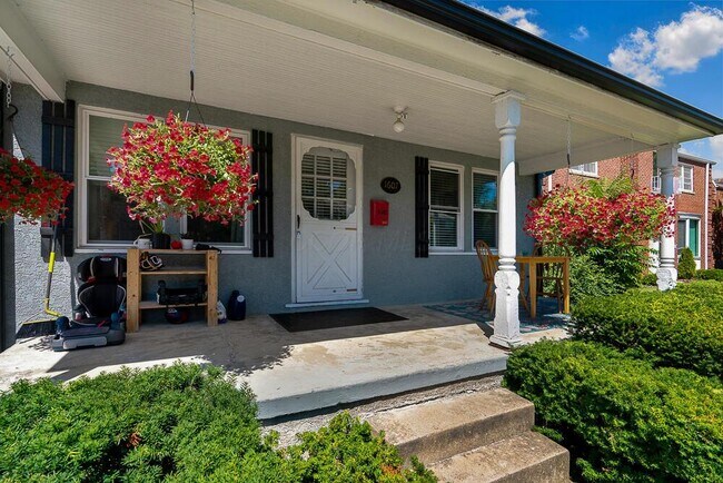 Building Photo - 1607 Elmwood Ave