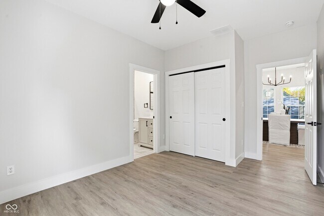 Building Photo - 4623 Rookwood Ave