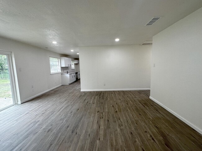 Building Photo - 1732 Americana Blvd