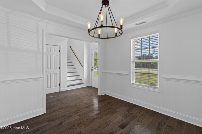 Building Photo - 104 Wild Blossom Dr