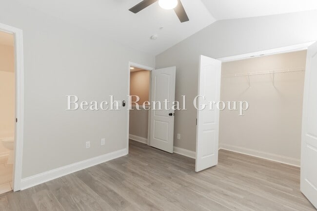 Building Photo - 773 Moen Pl