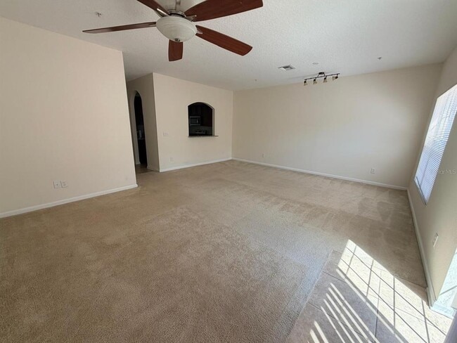 Building Photo - 8911 Silk Bay Pl