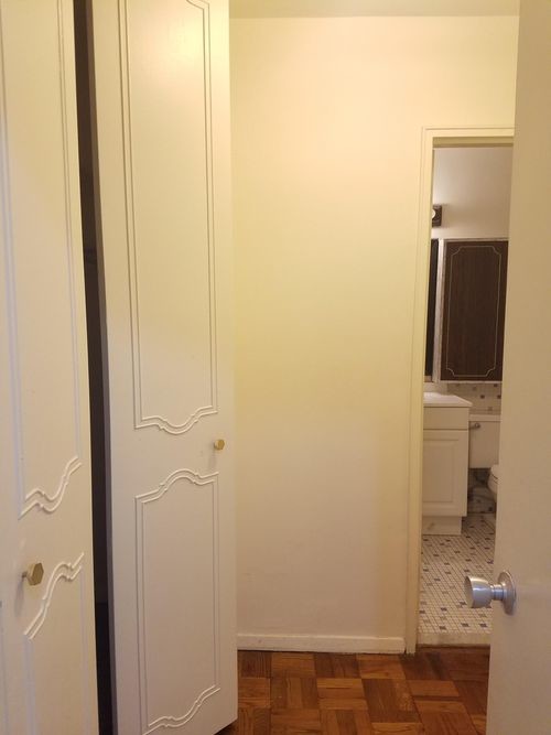 Building Photo - 2100 Linwood Ave