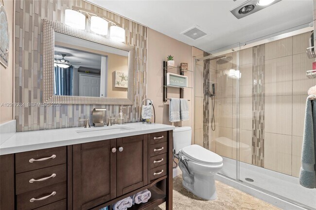 Building Photo - 2425 Presidential Way