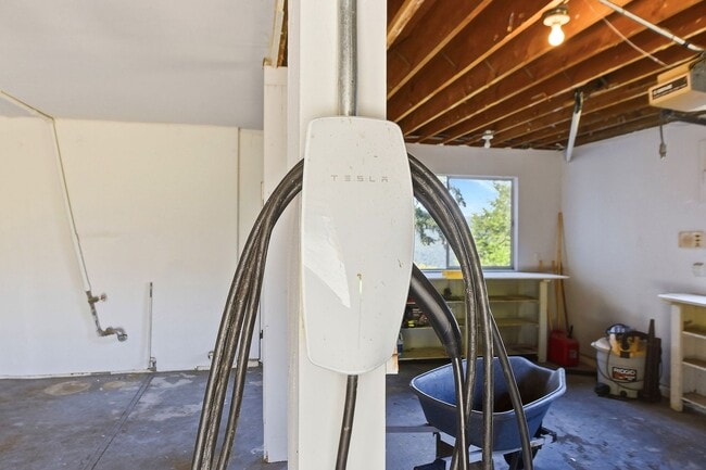 Building Photo - 15799 Apollo Heights Ct